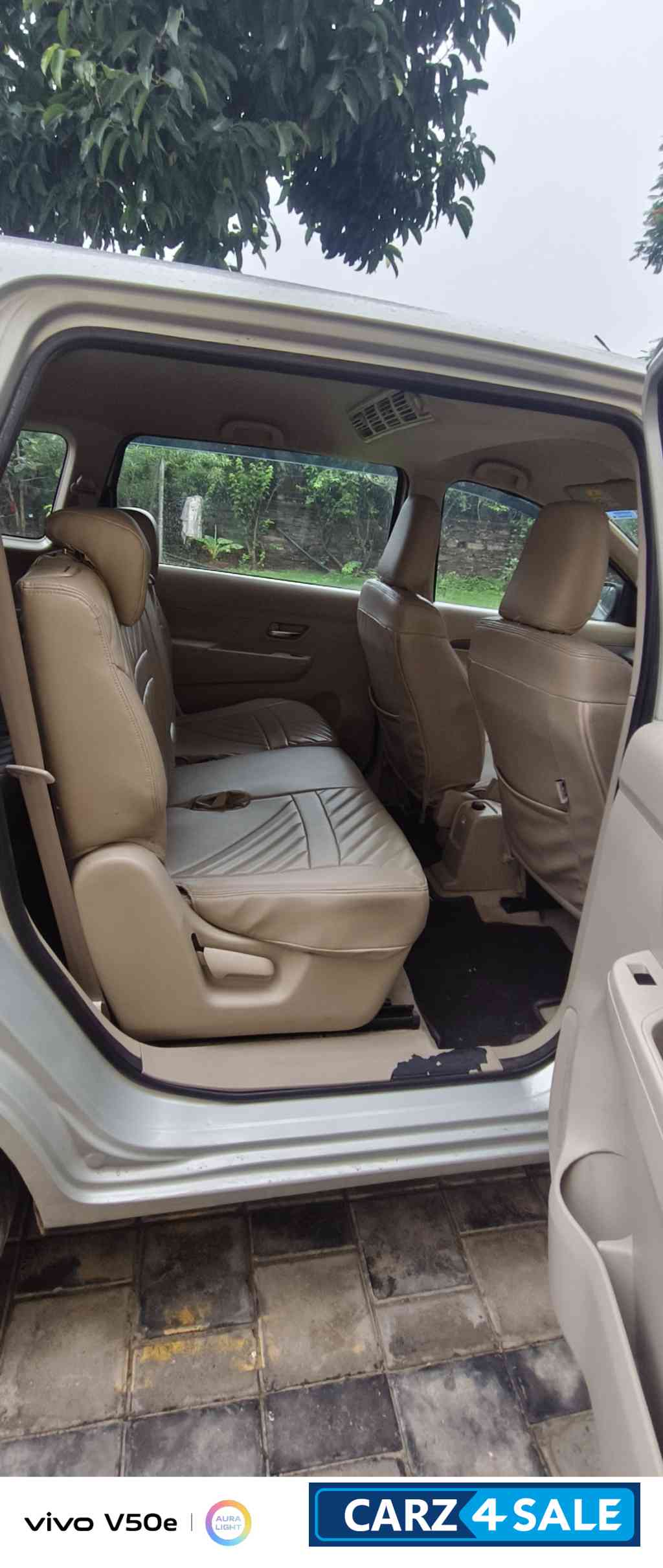 Silver Maruti Suzuki Ertiga VXI Smart Hybrid Silver Maruti Suzuki Ertiga VXI Smart Hybrid