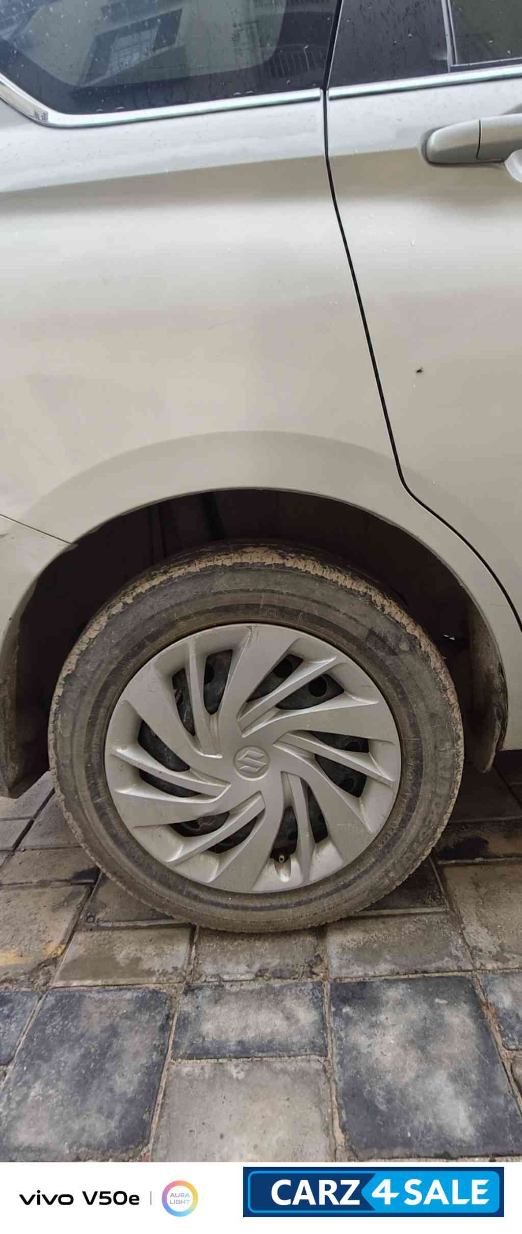 Silver Maruti Suzuki Ertiga VXI Smart Hybrid Silver Maruti Suzuki Ertiga VXI Smart Hybrid