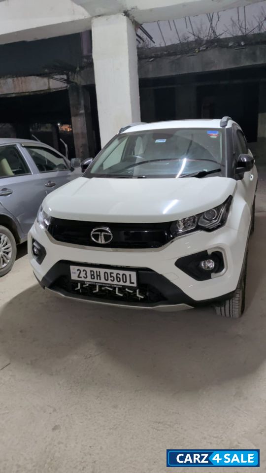 Tata Nexon XZ PLUS LUXS Tata Nexon XZ PLUS LUXS