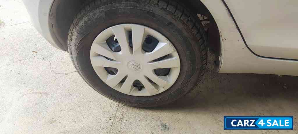 Maruti Suzuki Swift Maruti Suzuki Swift