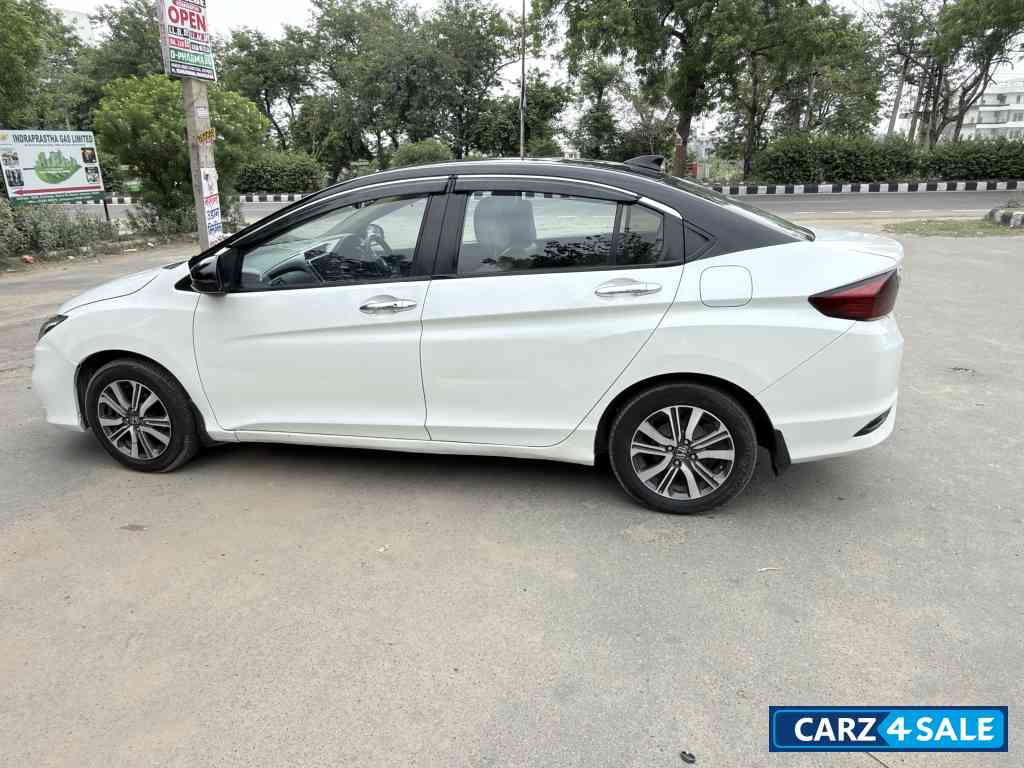 Honda City v automatc