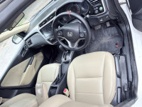 Honda City v automatc