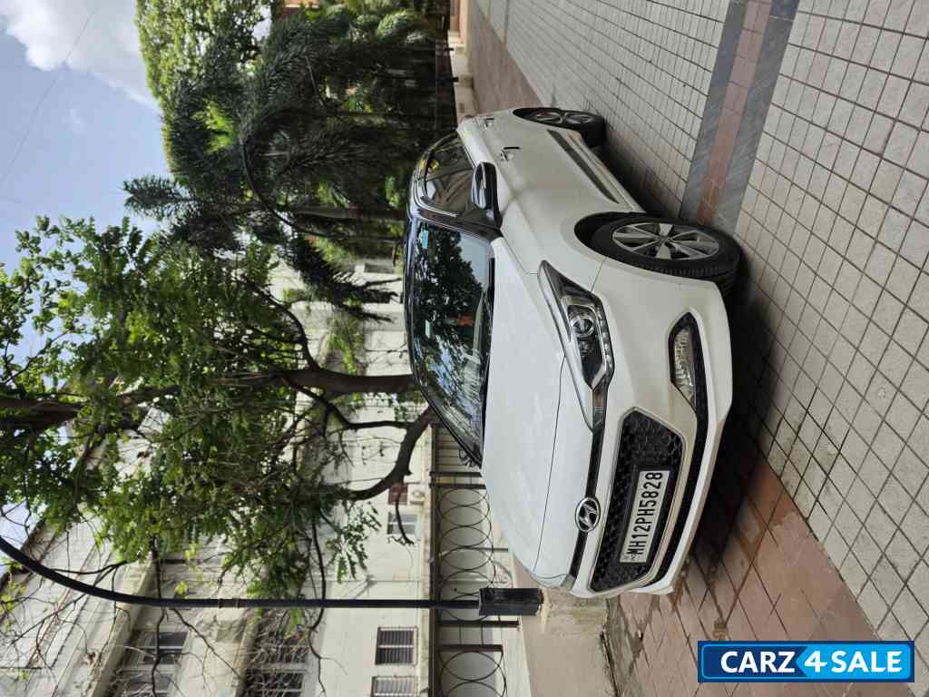 White Hyundai Elite i20 Asta Optional