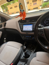 White Hyundai Elite i20 Asta Optional