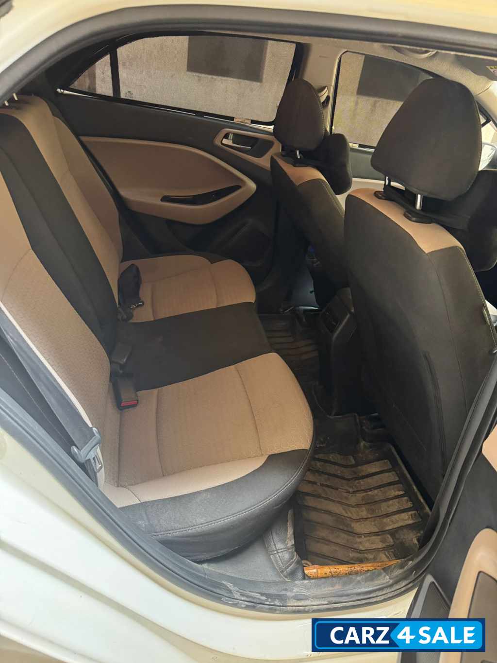 White Hyundai Elite i20 Asta Optional