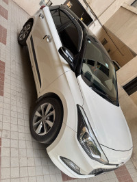 White Hyundai Elite i20 Asta Optional