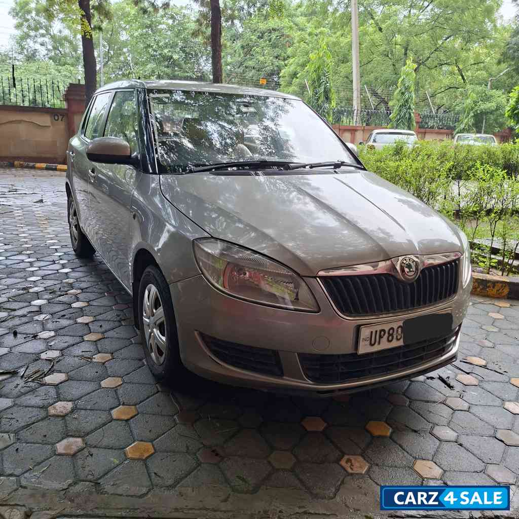 Silver Skoda Fabia Ambient Silver Skoda Fabia Ambient