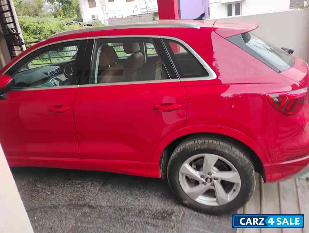 Audi Q3 Premium Plus