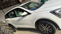 Mahindra XUV700 AX7 AWD AT
