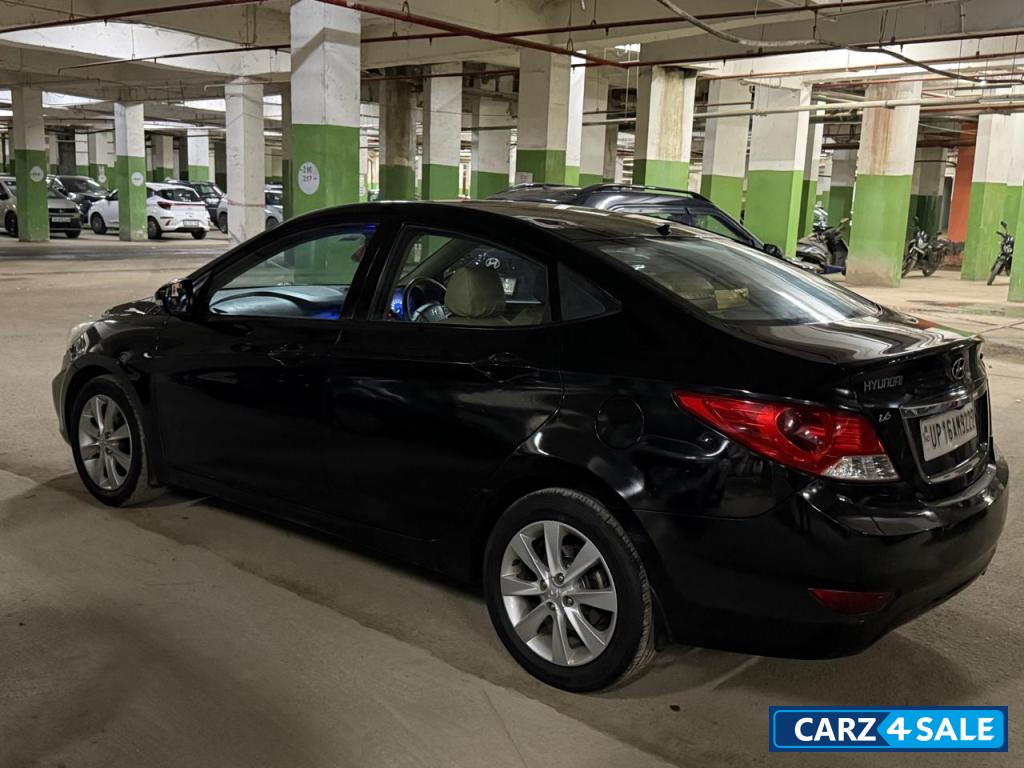 Thunder Black Hyundai Verna VTVT 1.6 Thunder Black Hyundai Verna VTVT 1.6