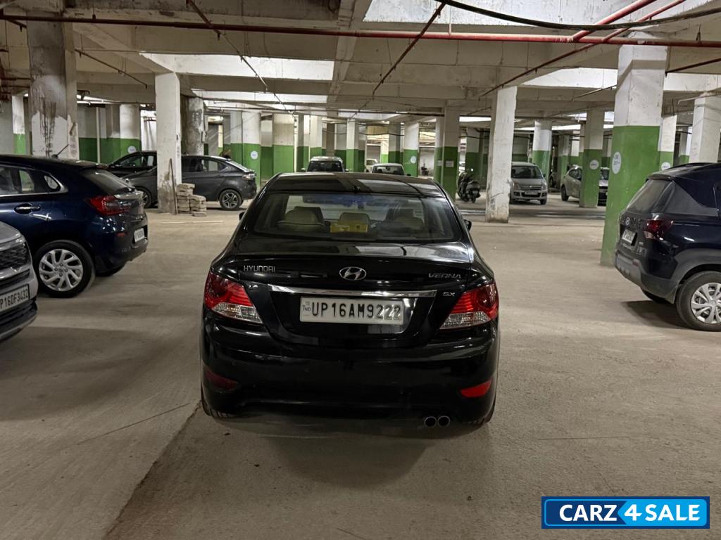 Thunder Black Hyundai Verna VTVT 1.6 Thunder Black Hyundai Verna VTVT 1.6