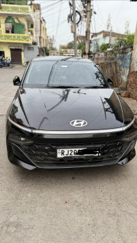 Abbys Black Pearl Hyundai Verna Sx optional