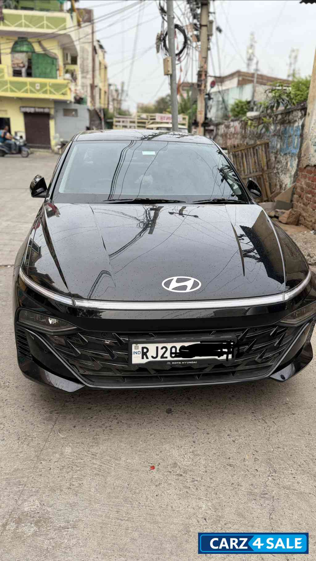 Abbys Black Pearl Hyundai Verna Sx optional