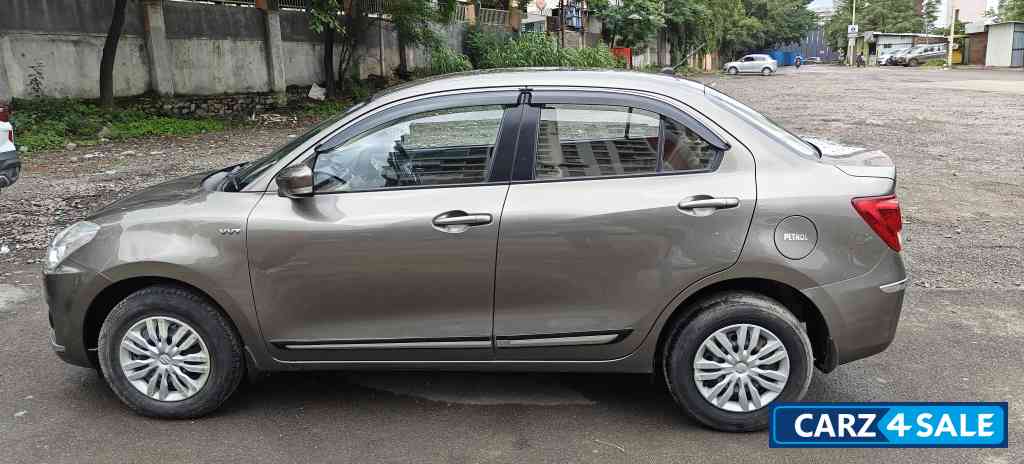 Maruti Suzuki Dzire VXI AMT Maruti Suzuki Dzire VXI AMT