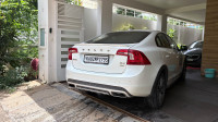 Volvo S60 Cross country inscription