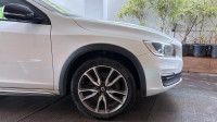 Volvo S60 Cross country inscription