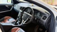 Volvo S60 Cross country inscription