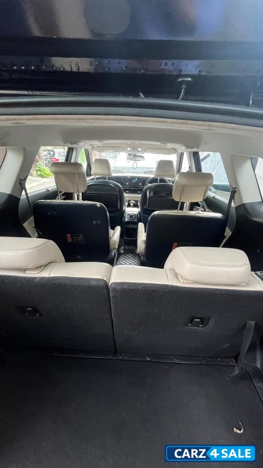 Kia Carens Luxury Plus 1.4 petrol DCT 7 Kia Carens Luxury Plus 1.4 petrol DCT 7