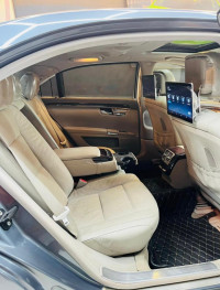 F Grey Mercedes-Benz S-Class 350L