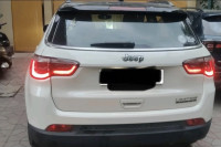 Pearl White Jeep Compass 1.4 limited (O) dct