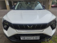 White & Black Dual Tone Mahindra XUV 3XO AX7L petrol TGDI AT