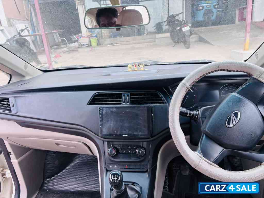 Mahindra Marazzo M2 Diesel Mahindra Marazzo M2 Diesel