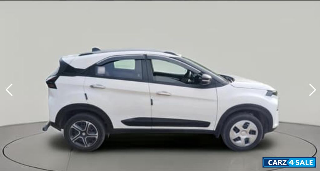 Tata Nexon Pure plus cng & petrol Tata Nexon Pure plus cng & petrol