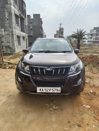 Mahindra XUV 500 W6 2.2 fwd  doctor maintained 2015 Model