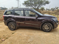 Mengenta Mahindra XUV 500 W6 2.2 fwd doctor maintained
