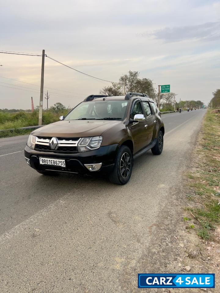 Woodland Brown Renault Duster RXS CVT (106 HP)