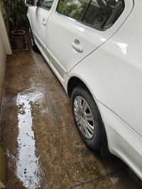 Skoda Laura 1.8 active petrol