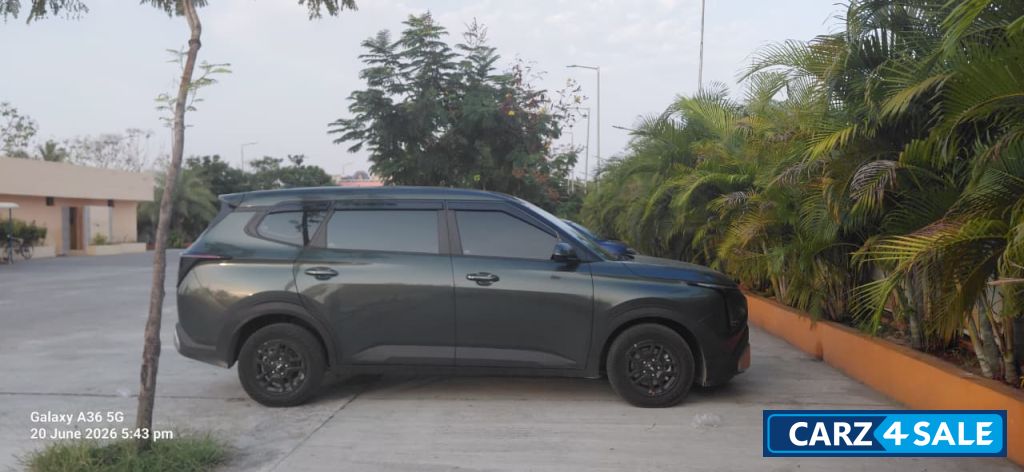 Kia Clavis HTE EX 7 seater