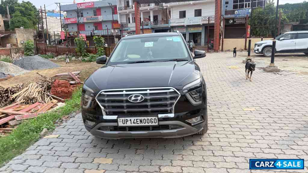 Black Hyundai Creta Sx ivt 1.5 petrol Black Hyundai Creta Sx ivt 1.5 petrol