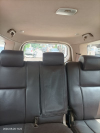 White Mahindra XUV 500 W6