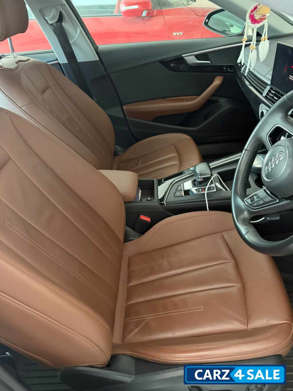 White Audi A4 TDI PREMIUM