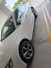 White Audi A4 TDI PREMIUM
