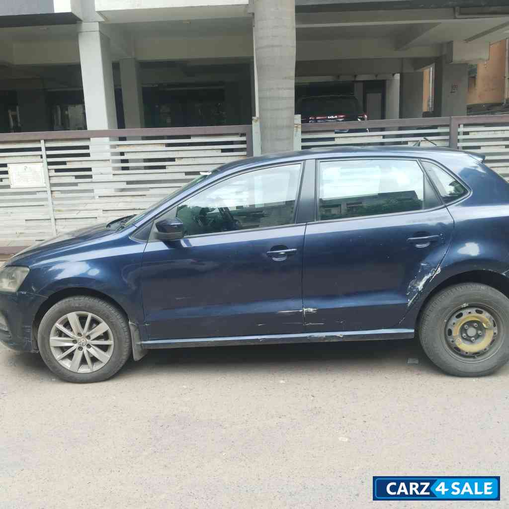 Night Blue Volkswagen Polo Highline 1.2 petrol