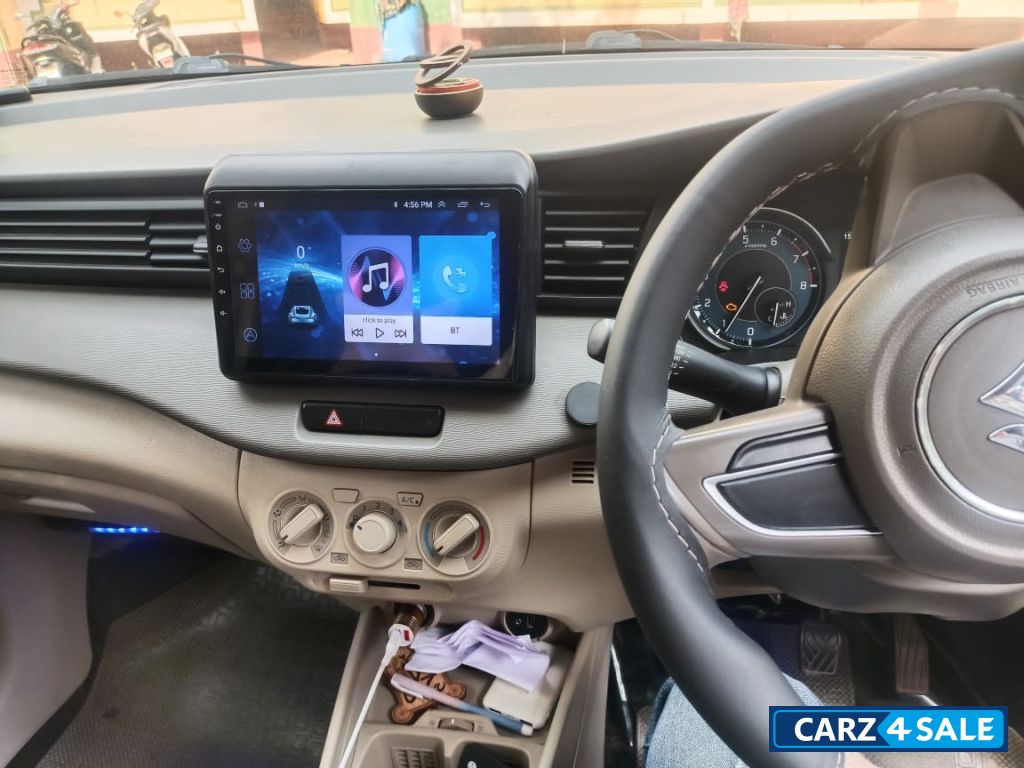 Silver Maruti Suzuki Ertiga Cng Silver Maruti Suzuki Ertiga Cng