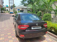 Magnetic Brown Skoda Superb Elegance 1.8 tsi at