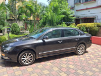 Magnetic Brown Skoda Superb Elegance 1.8 tsi at