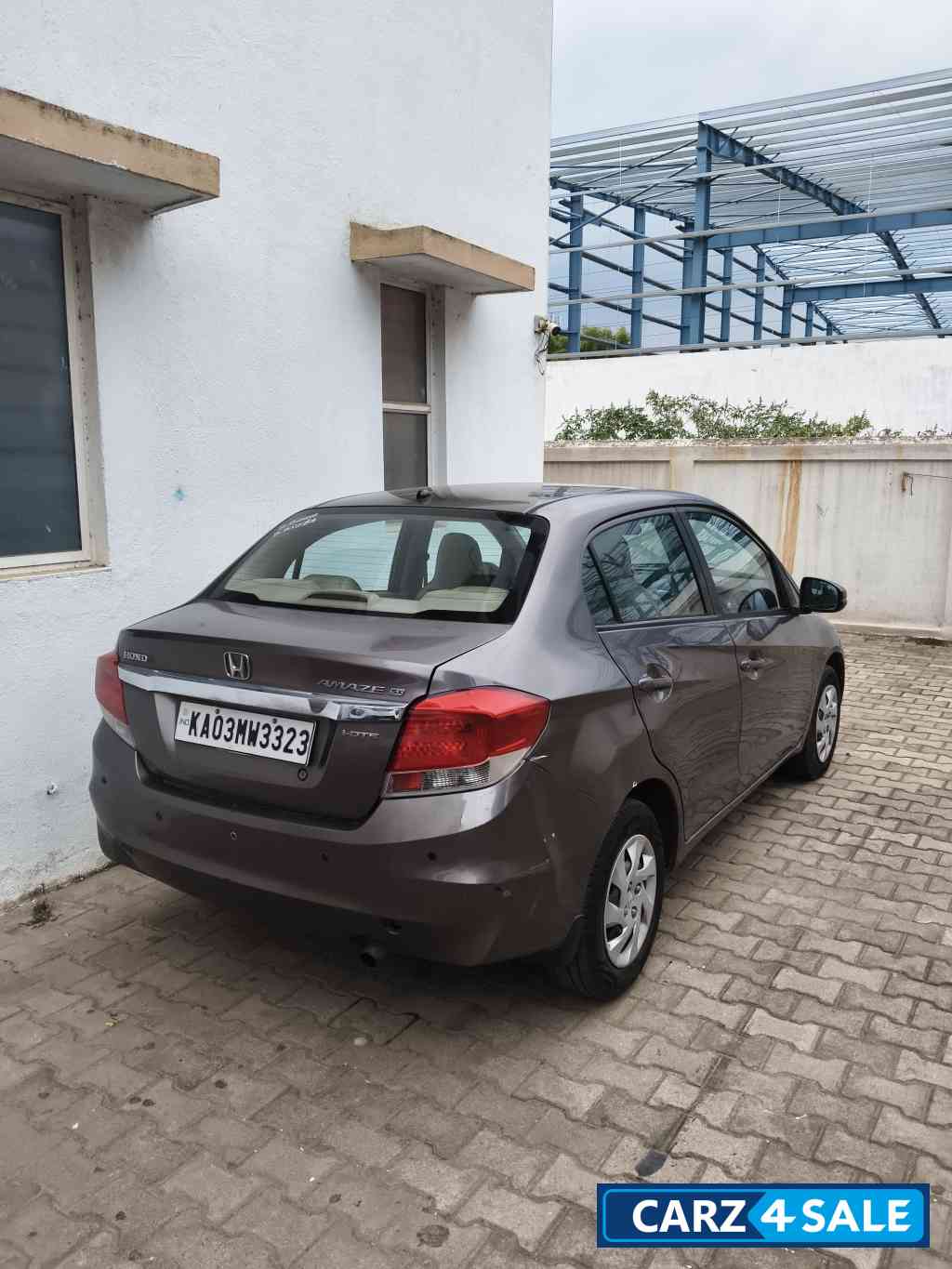 U Titanium Honda Amaze 1.5 sx mt I dtec U Titanium Honda Amaze 1.5 sx mt I dtec
