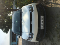 White Mahindra  KUV100