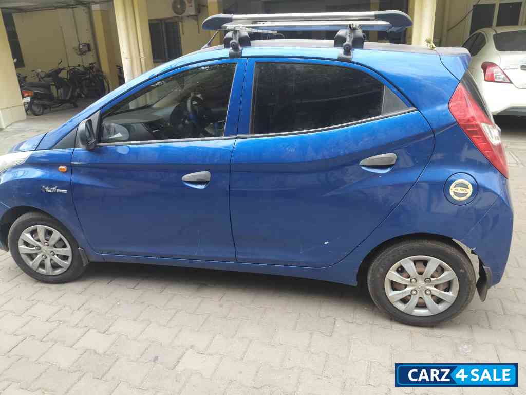 Blue Hyundai Eon 2013 MAGNA LPG+ PETROL Blue Hyundai Eon 2013 MAGNA LPG+ PETROL