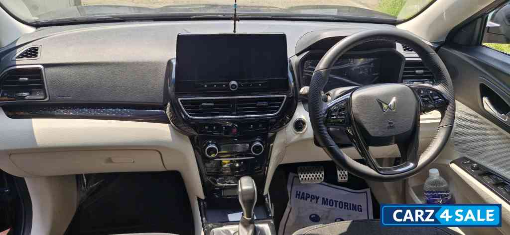 Nebula Blue Mahindra XUV 3XO AX5L AT Nebula Blue Mahindra XUV 3XO AX5L AT