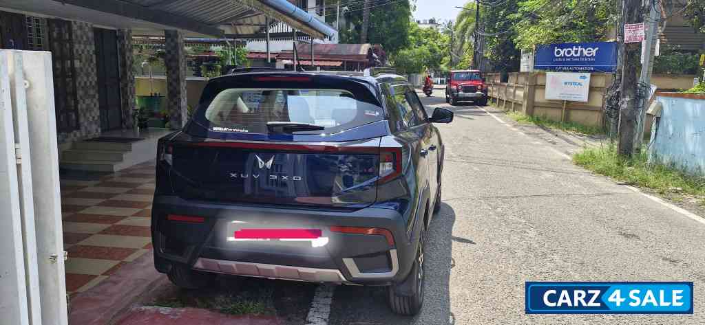 Nebula Blue Mahindra XUV 3XO AX5L AT Nebula Blue Mahindra XUV 3XO AX5L AT