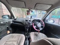 Silver Maruti Suzuki Swift Lxi
