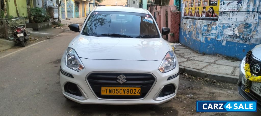 Metallic White Maruti Suzuki Swift Dizer