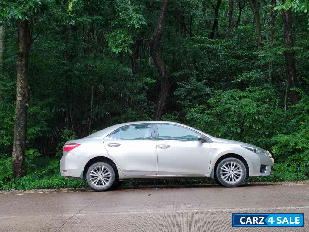 Toyota Corolla Altis