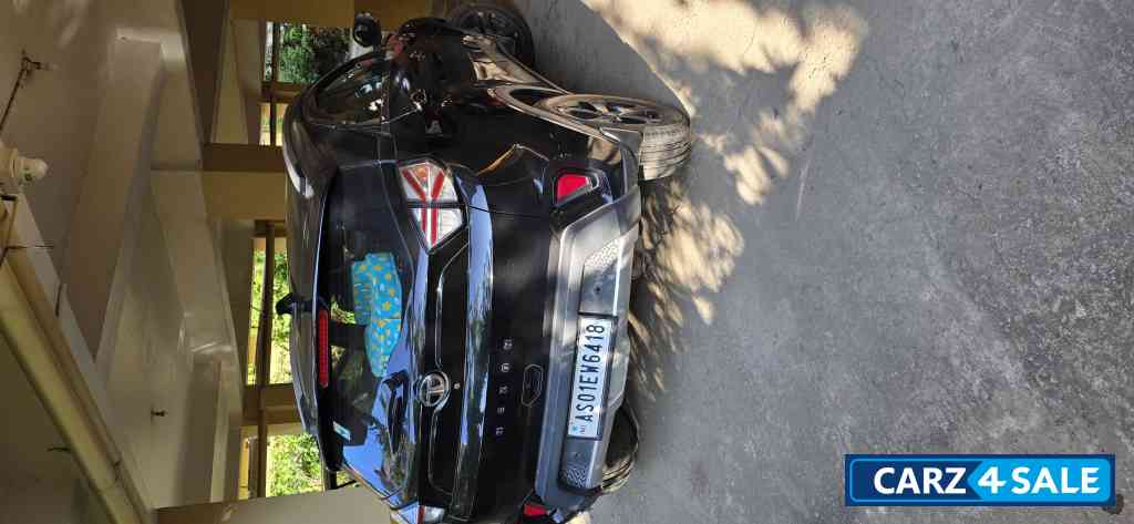 Tata Nexon Xz+ o Dark Edition petrol