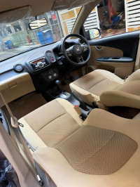 Honda Brio vx AT